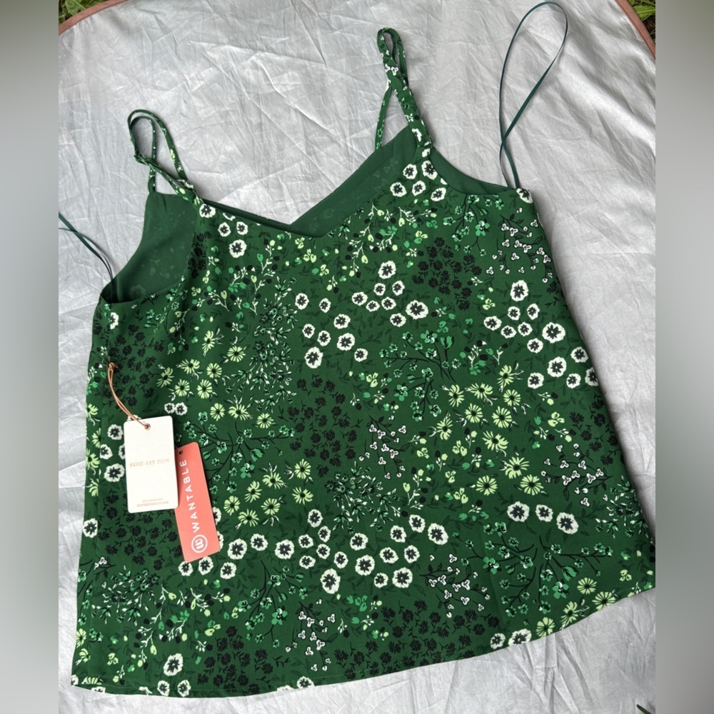 Skies Are Blue Womens Camisole Top Size XS Color Green &‎ White Floral Print